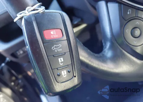 2020 Toyota Rav4 Xle z USA, uszkodzony, nr VIN 2T3W1RFV2LW065687